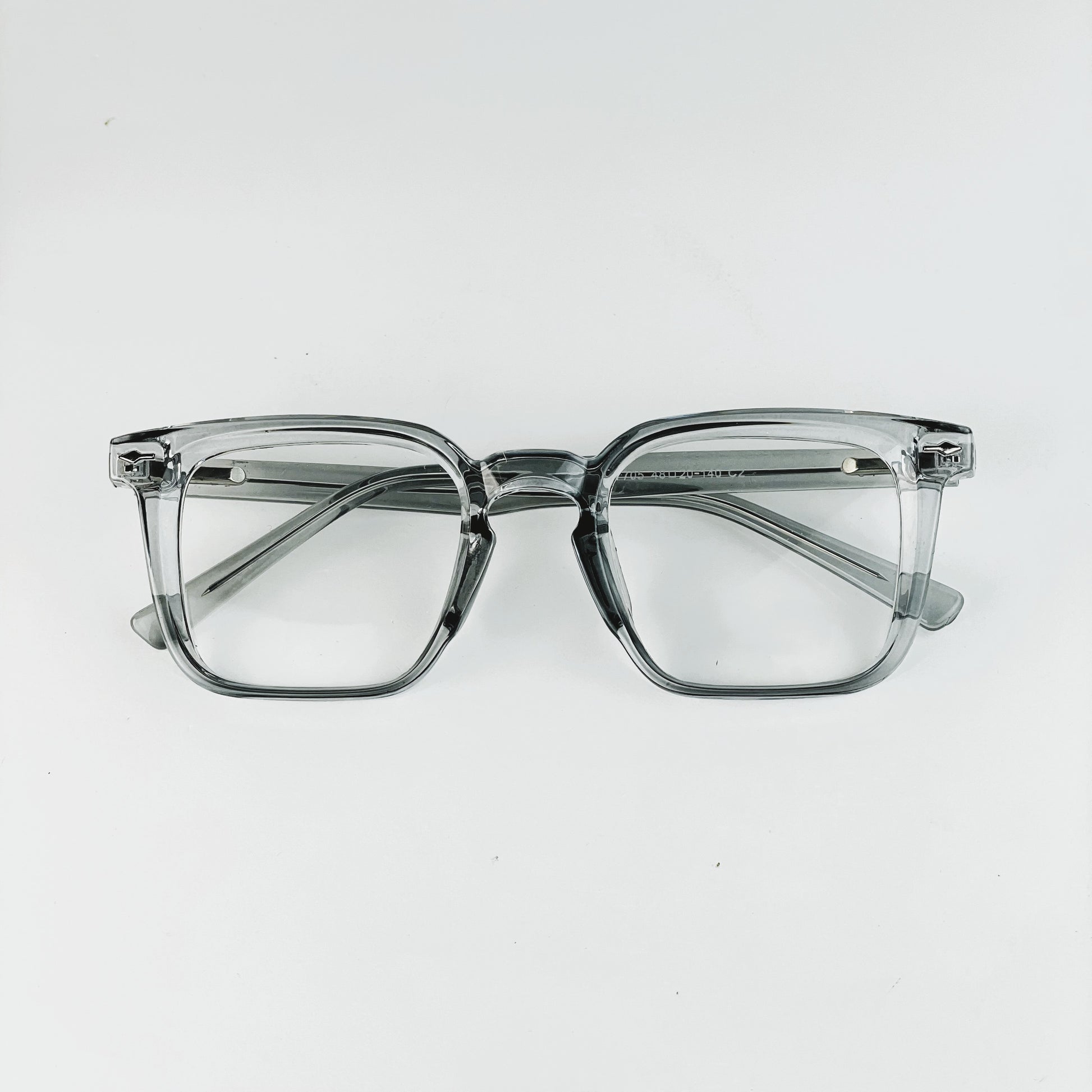Daposi White