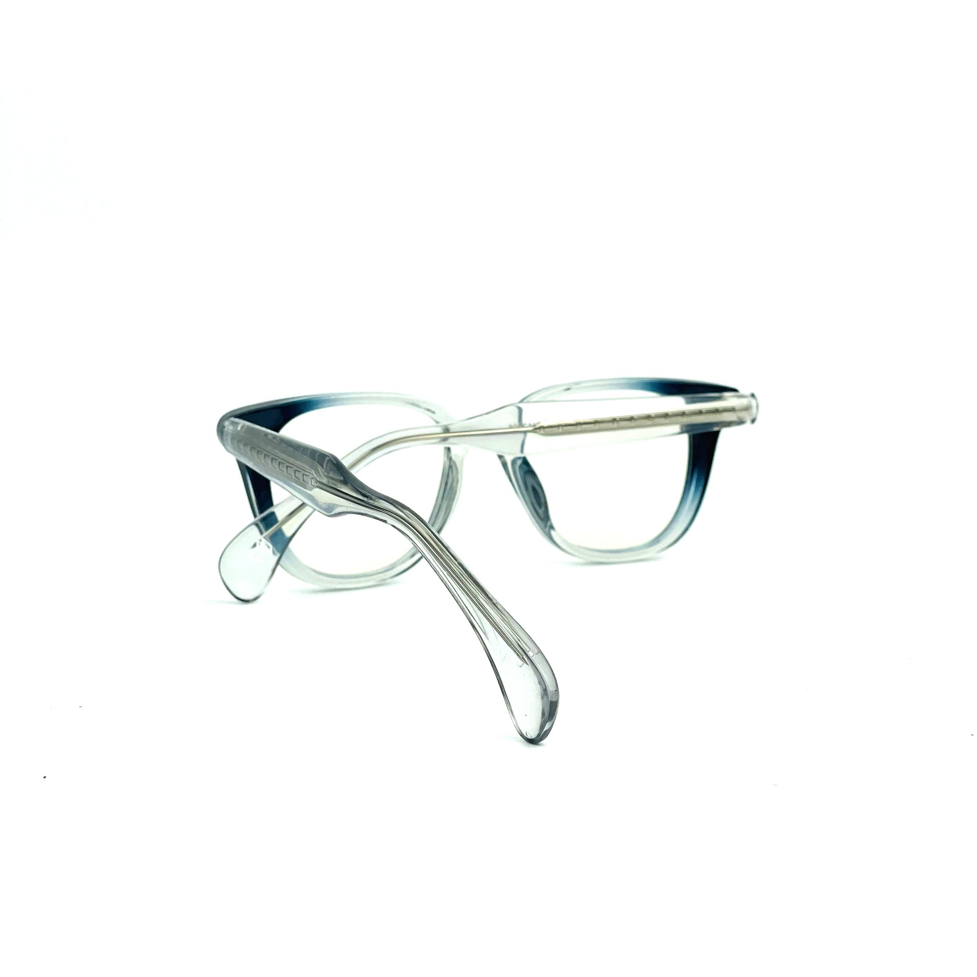 Avari Limited White