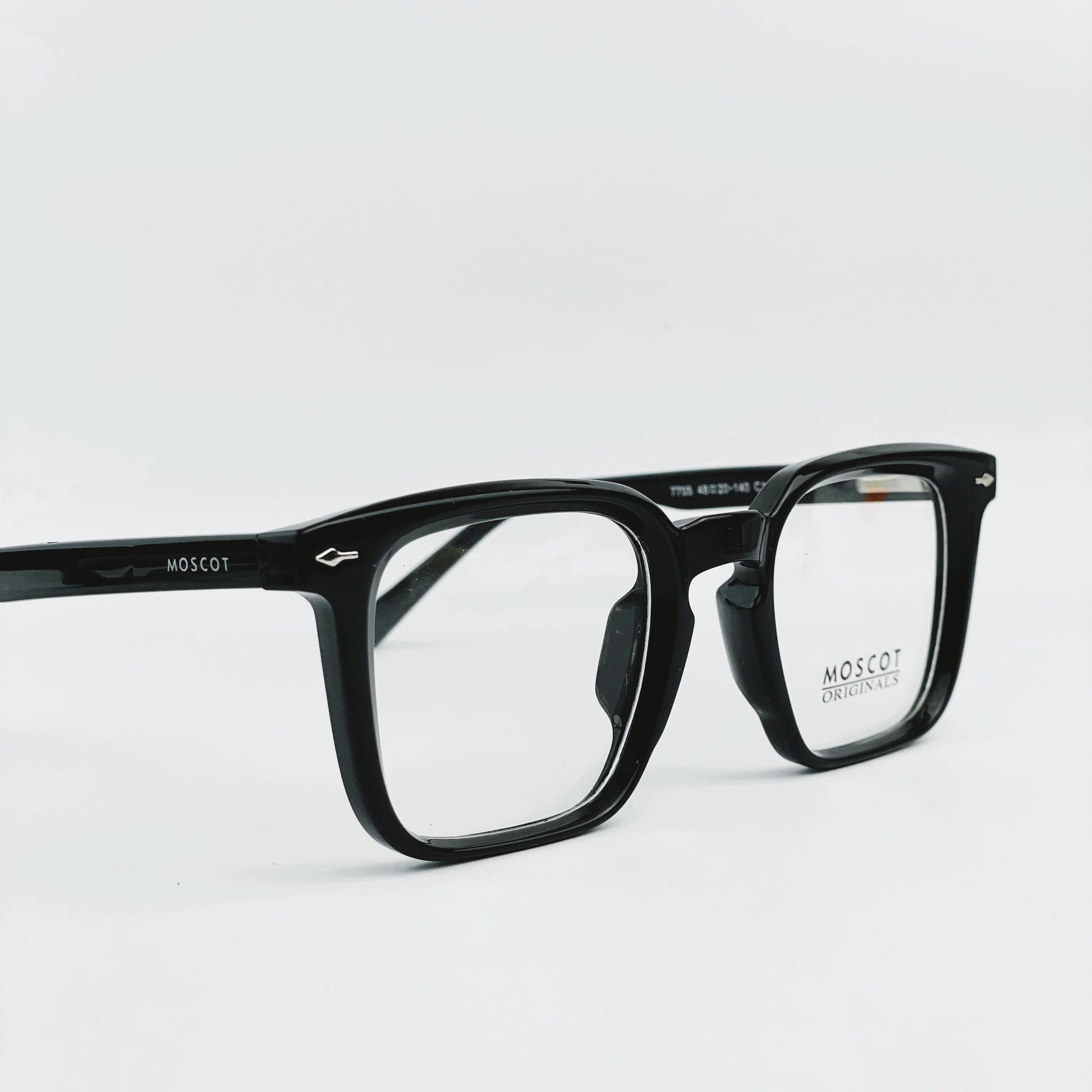 Daposi Black