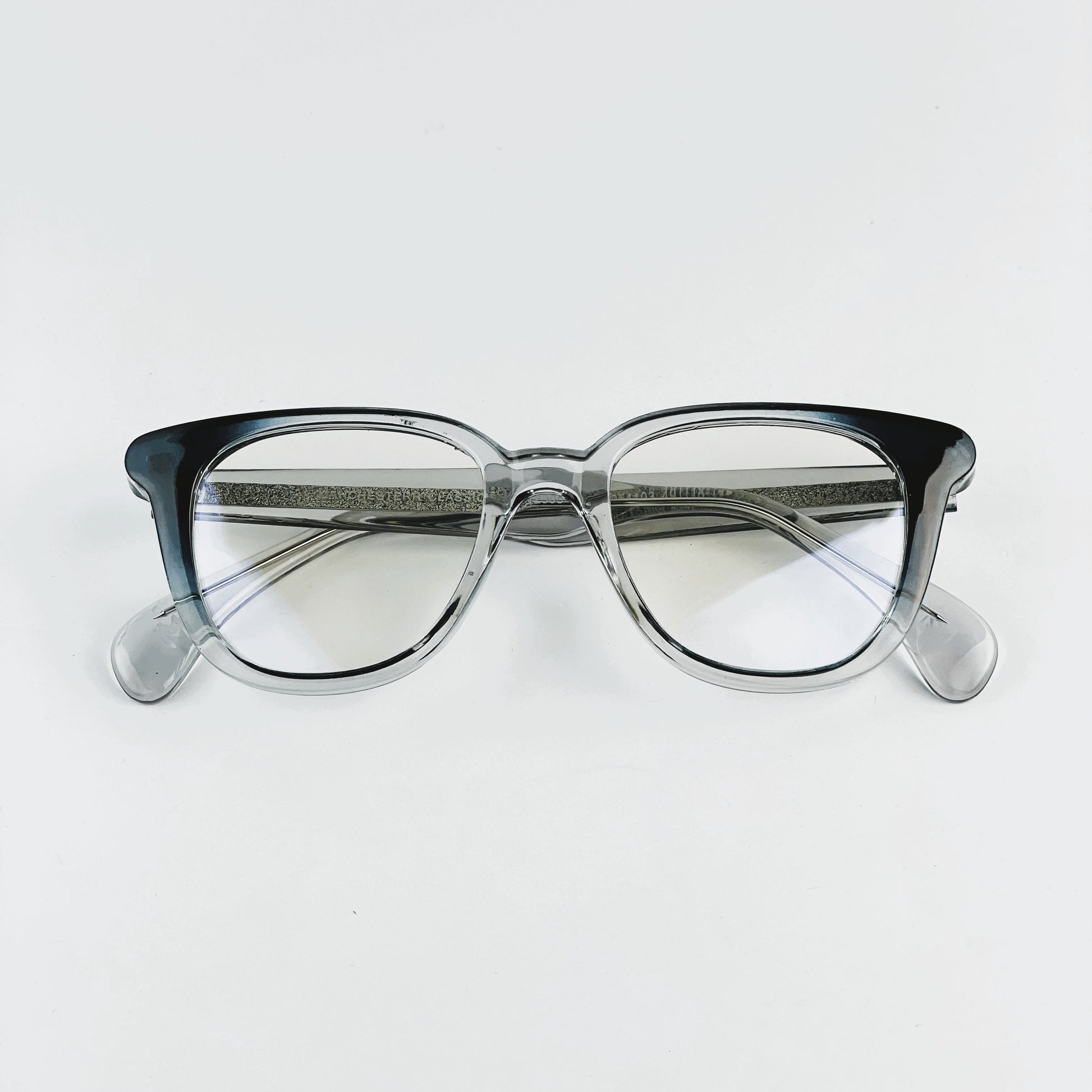Avari Limited White