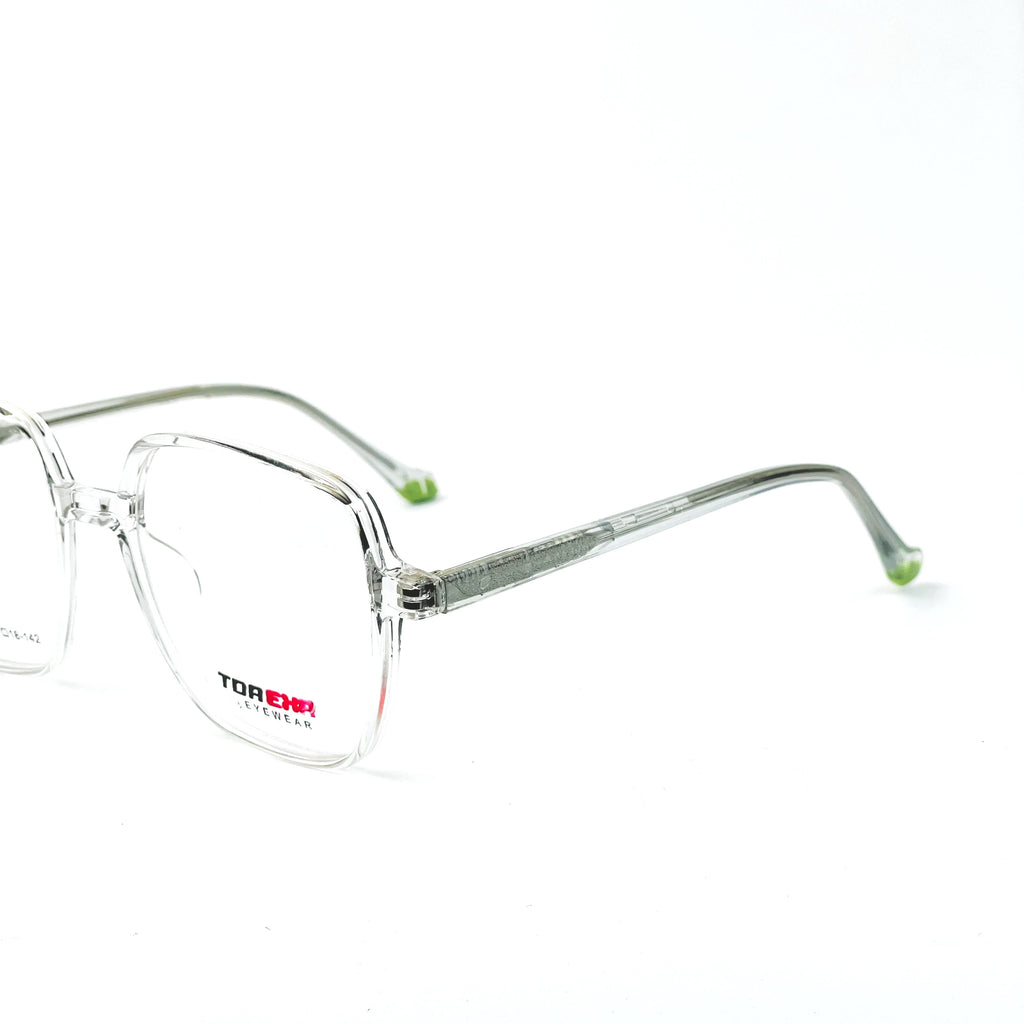 Lioren White