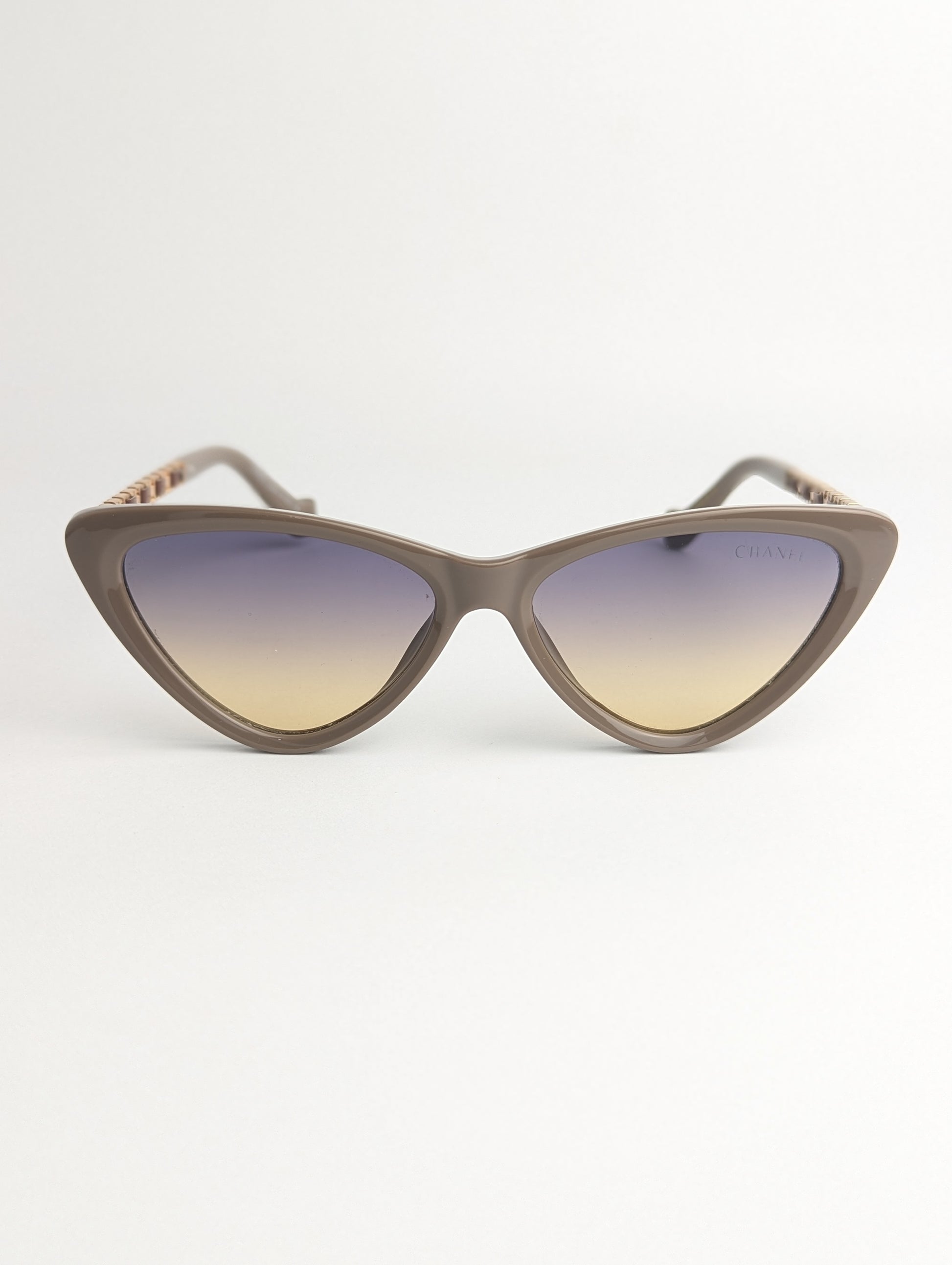 Noir Queen Limited Eddition