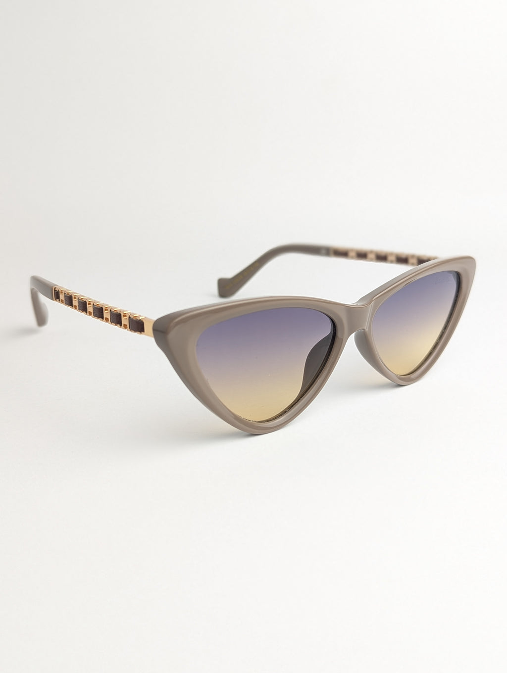 Noir Queen Limited Eddition