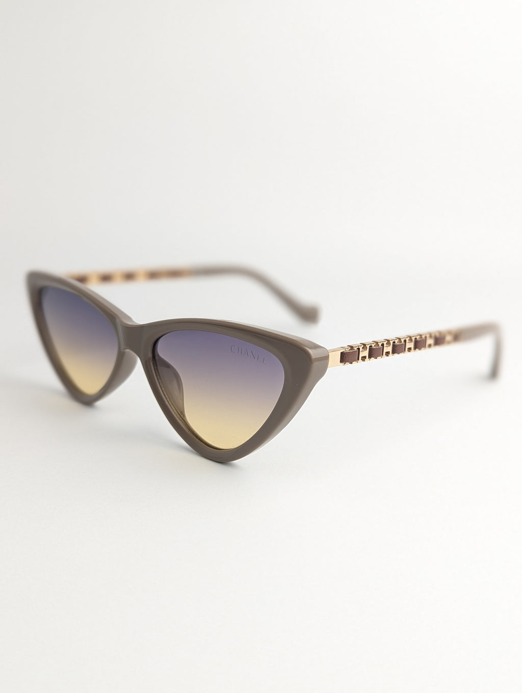 Noir Queen Limited Eddition