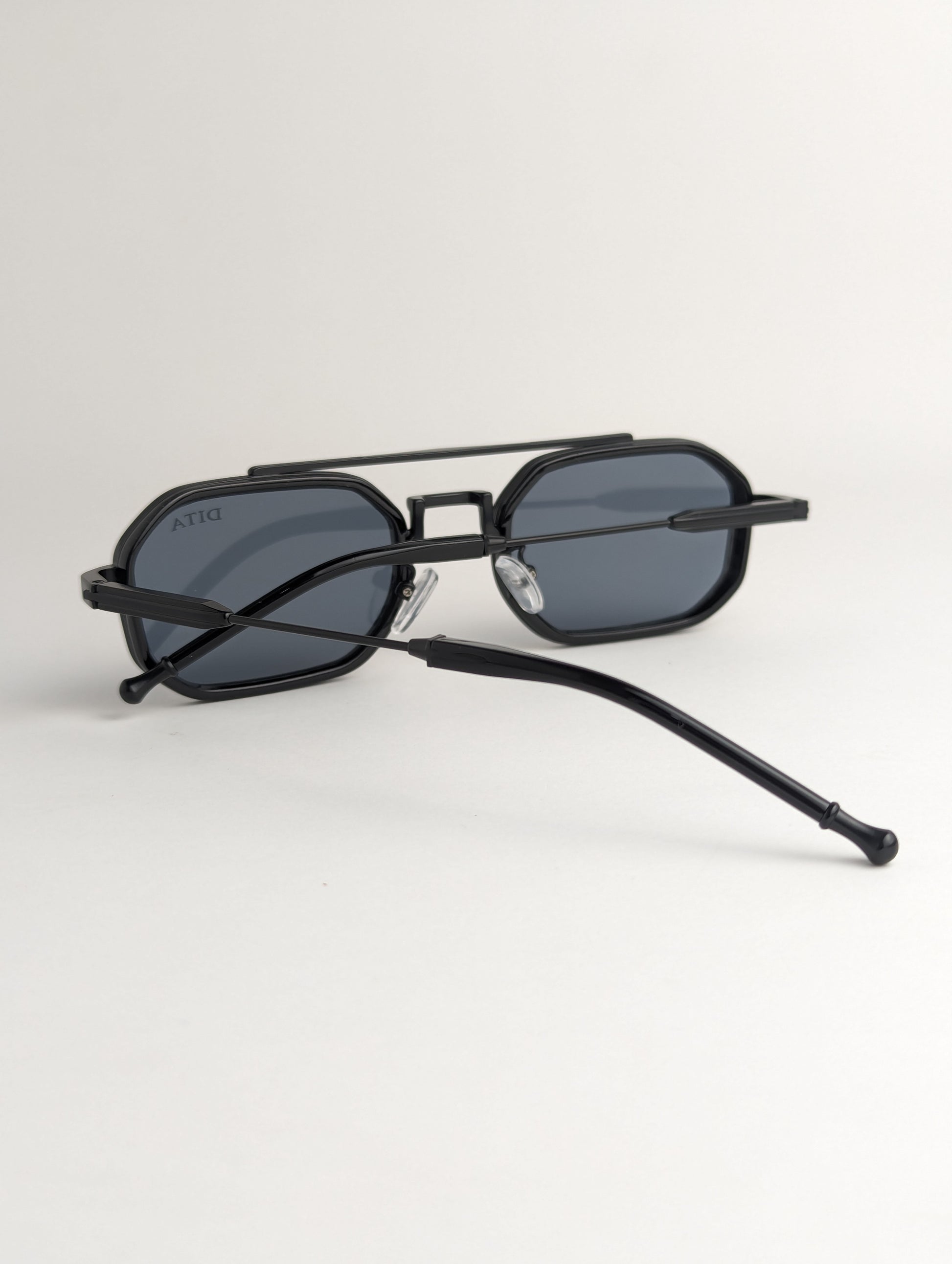 Dita Premium