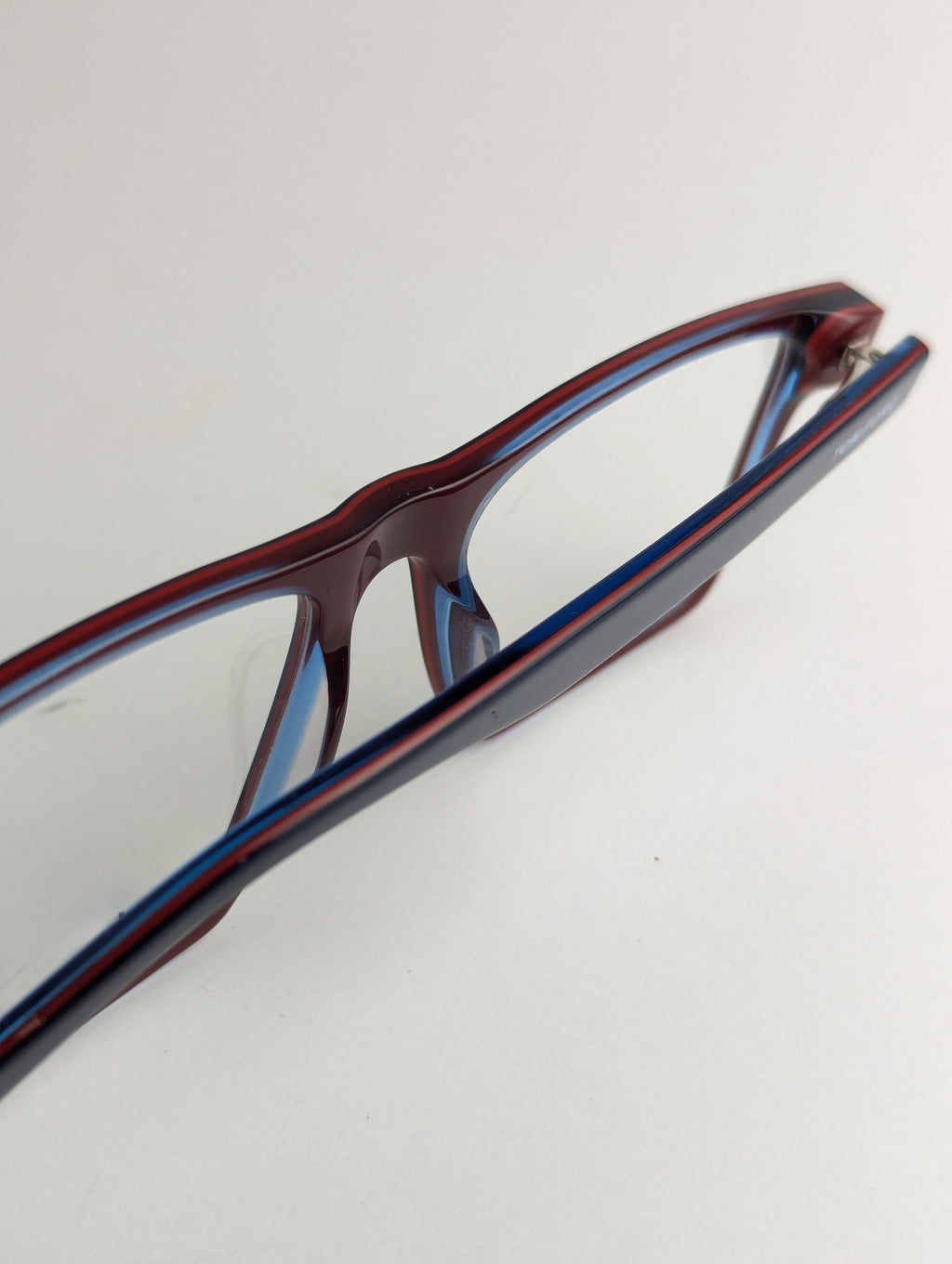 Caelux Red