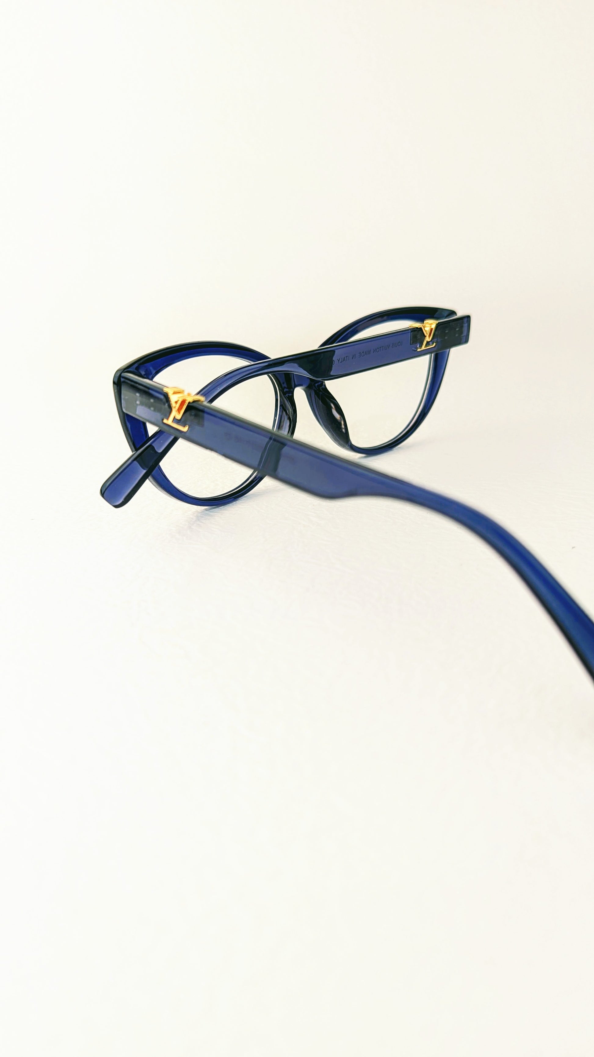 Glintique Blue